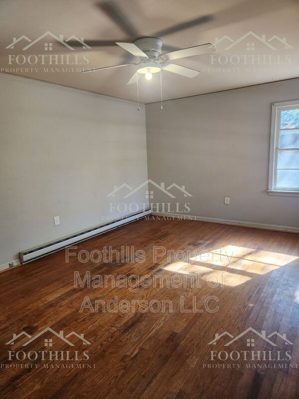 Building Photo - 414-416 Jeb Stuart Ave