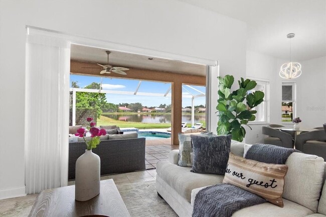 Foto del edificio - 4913 Three Oaks Blvd