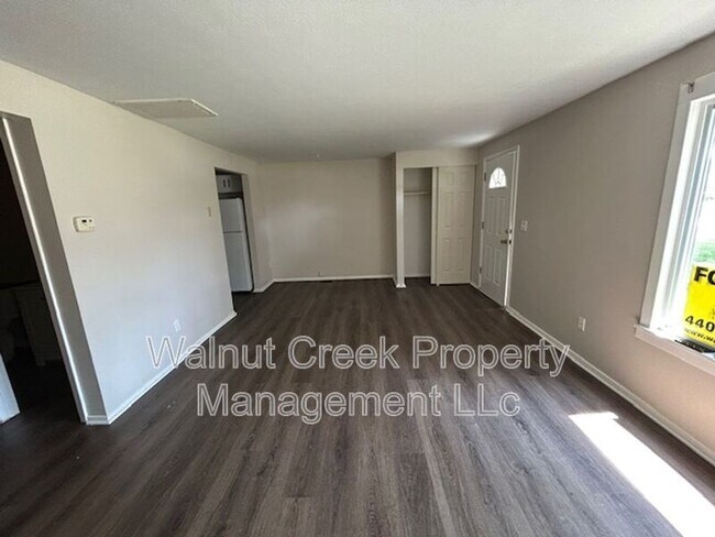 Foto del edificio - 5520 Beavercrest Dr