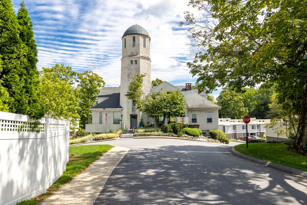 82 Lawson Ln, Ridgefield, CT 06877 Condo for Rent in Ridgefield, CT