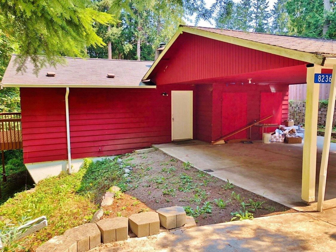 Primary Photo - 2 br, 1 bath House - 8236 Illahee Rd NE