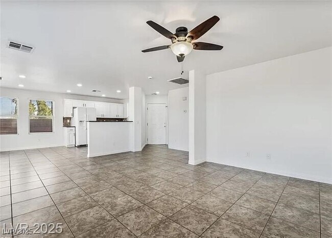 Foto del edificio - 4650 Chino Peak Ct