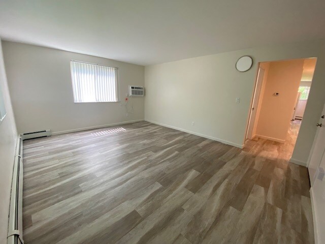 Sala de estar - 219 Brookridge Ct