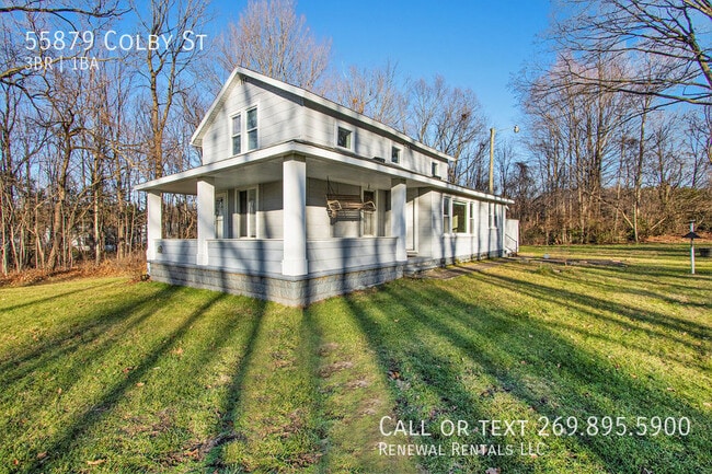 Building Photo - Nice home with large yard located in Dowagiac