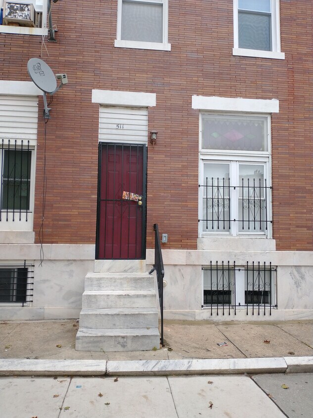 Primary Photo - 511 N Kenwood Ave