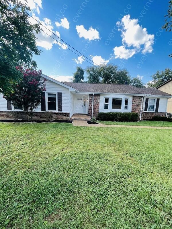 118 Camino Cir, Hendersonville, TN 37075 House Rental in