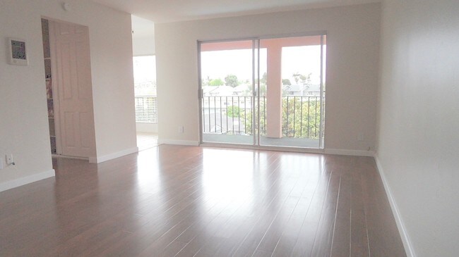 Foto del edificio - 4730 Noyes St