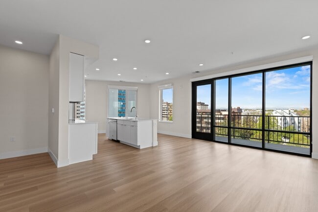 Building Photo - Frameline Apartments