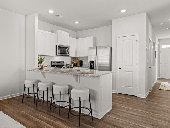Foto del edificio - 5976 Skylar Dr