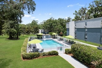 Building Photo - Franklin Pointe
