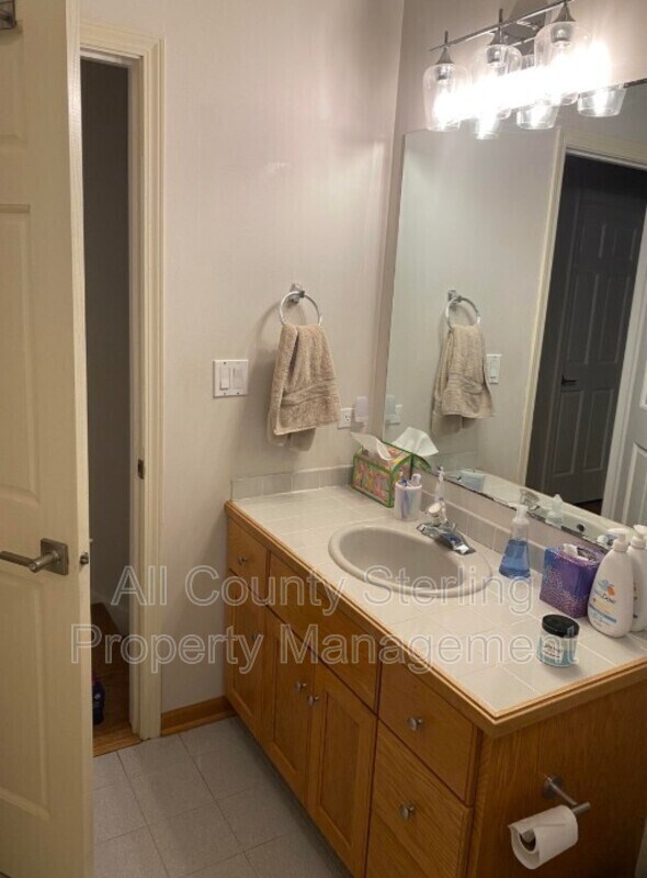 Foto del edificio - 589 SE St Johns St