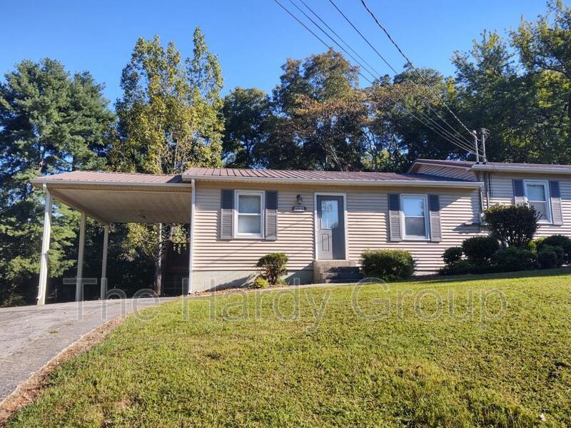 800B N Vine St, Winchester, TN 37398 Condo for Rent in Winchester