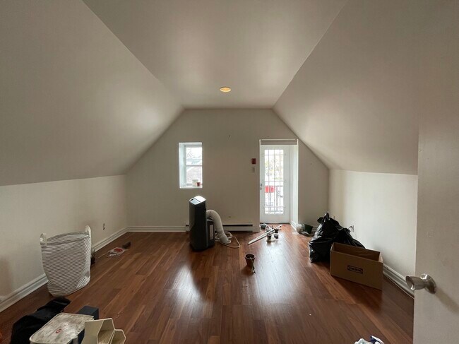 Photo du bâtiment - Fabulous Annex 2 bedroom