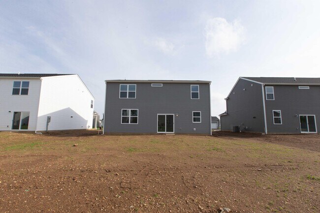 Building Photo - 5518 Violet St