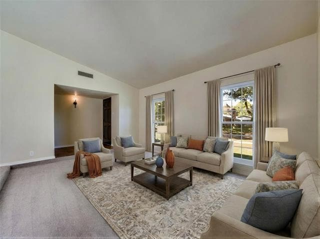 Foto del edificio - 5044 Brandenburg Ln