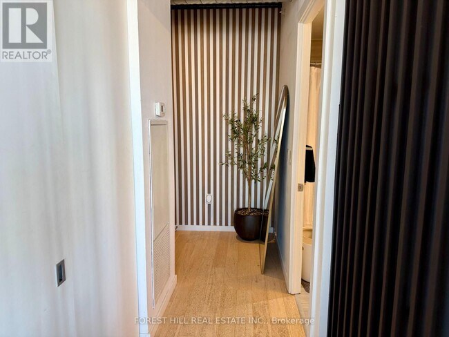 Photo du bâtiment - 170 Bayview Ave