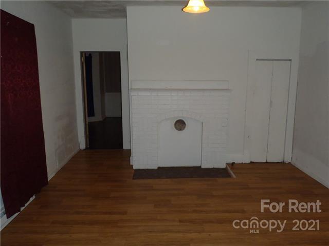 Building Photo - 517 S Meeting St