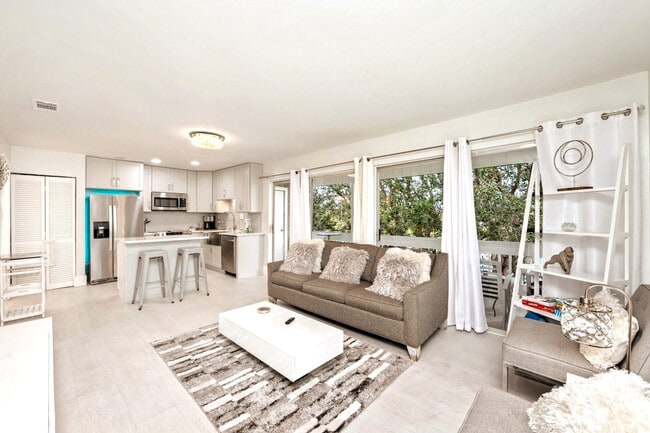 Building Photo - 4000 Gulf Terrace Dr
