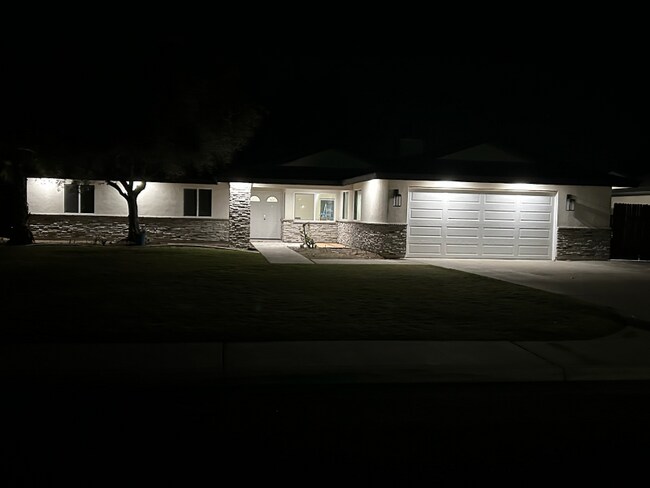 Foto del edificio - 11216 Poulsen Way