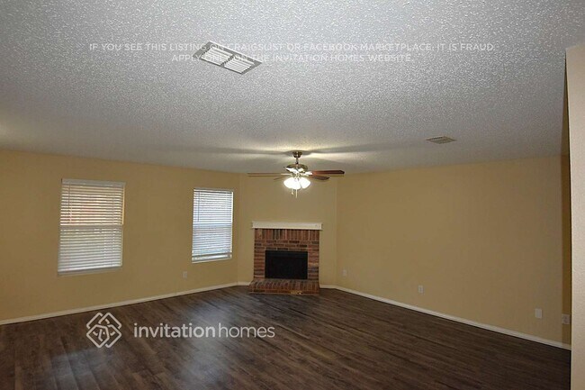 Building Photo - 5521 Costa Mesa Dr