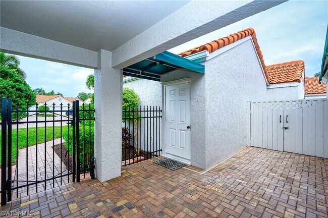 Foto del edificio - 817 Reef Point Cir