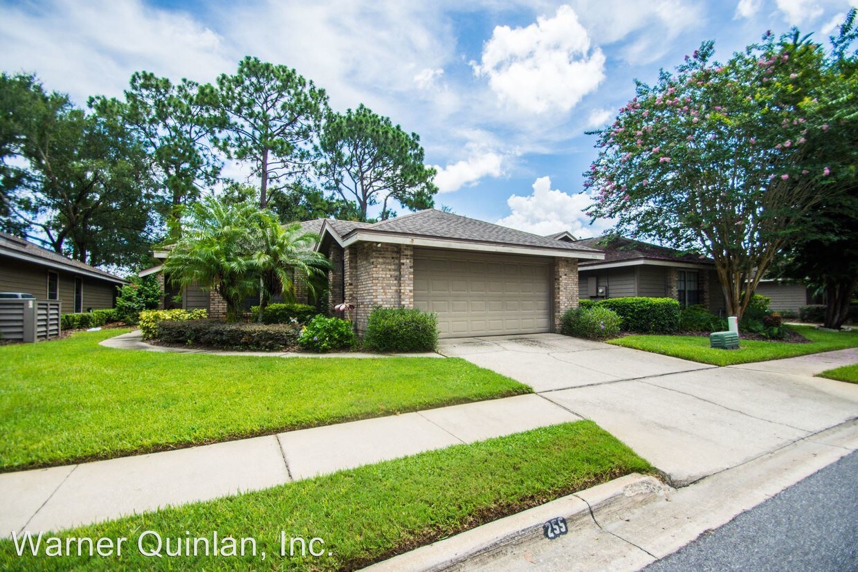 Primary Photo - 255 W Sabal Palm Pl