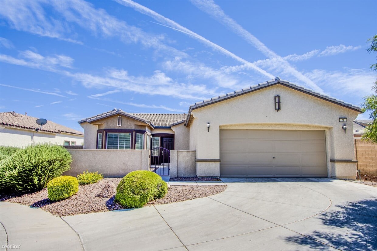 Primary Photo - 3 br, 2 bath House - 29 Blue Sunrise Avenue