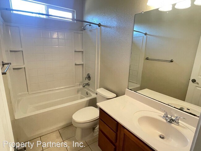 Foto del edificio - 4 br, 2 bath House - 10501 Chance Ct NW