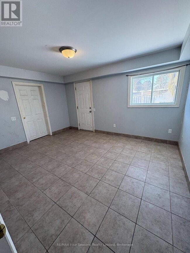 Photo du bâtiment - 232 Jane St