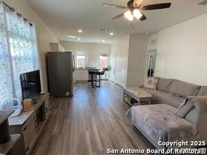 Building Photo - 5227 Hickory Pl