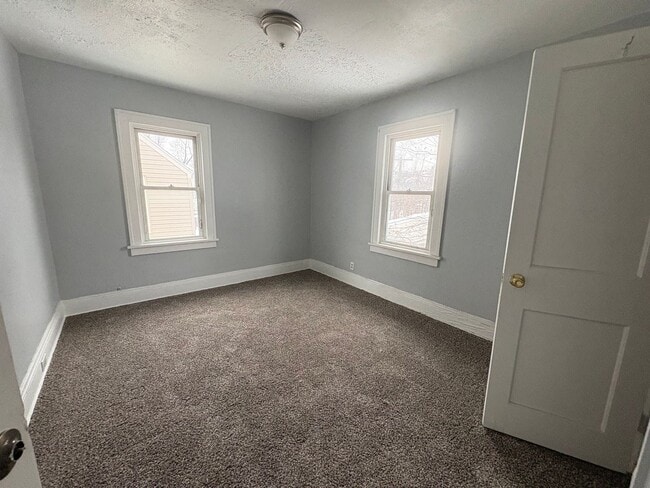 Building Photo - 1007 Elbon Rd