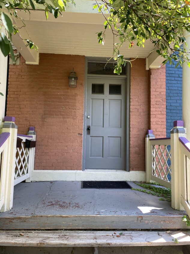 Primary Photo - 733 19th St