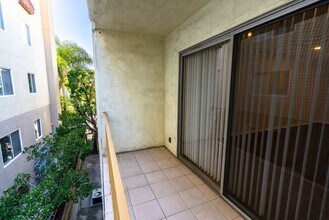 Interior Photo - 312 S. Willaman Drive