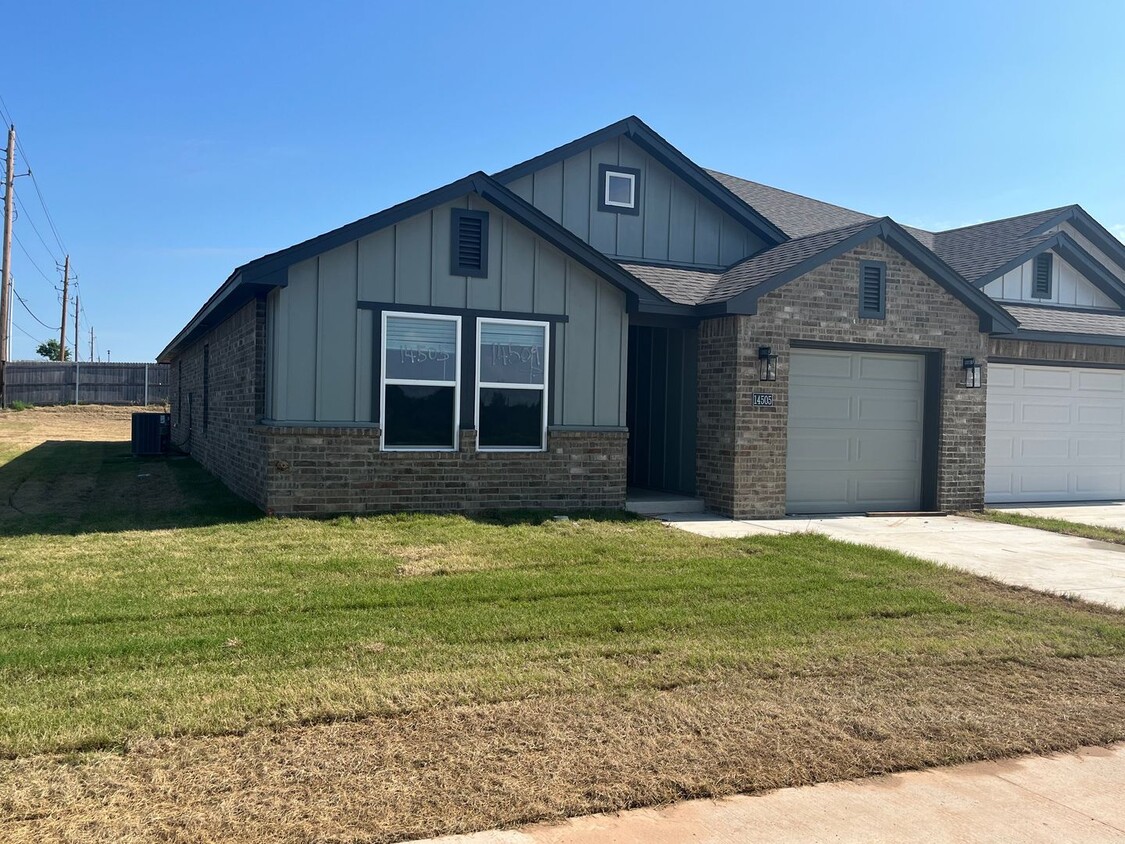Primary Photo - BRAND NEW DUPLEX!