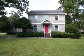 Building Photo - 504 Tramway Dr