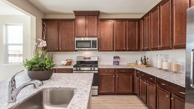 Foto del edificio - Gorgeous NEW Home in Roseville!