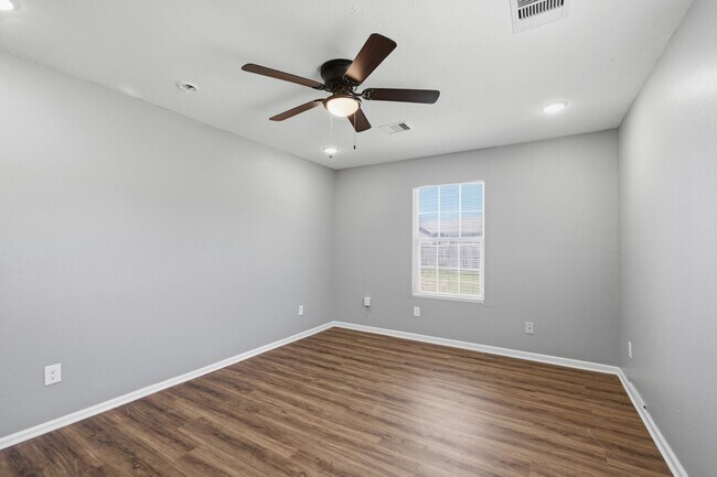 Foto del edificio - 5414 Evelyn St