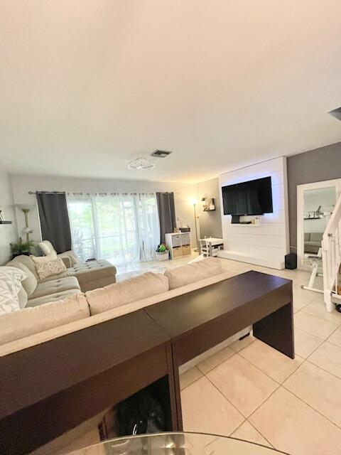 Foto del edificio - 3473 Carambola Cir S