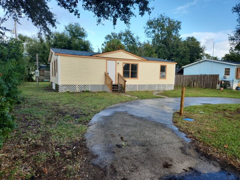 6882 Columbine Dr, Cocoa, FL 32927 House Rental in Cocoa, FL