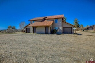 Building Photo - 529 E Golf Pl
