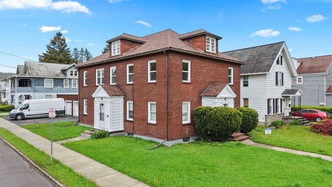 Building Photo - 106 Grand Blvd