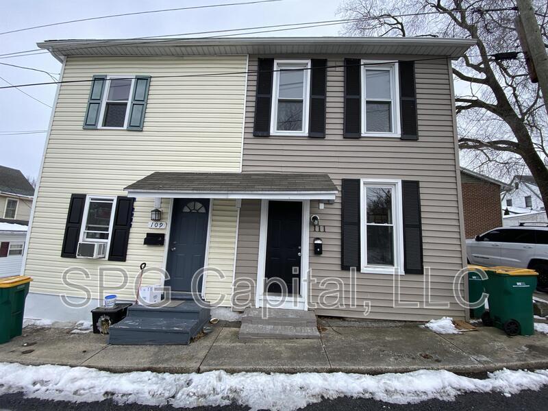 Primary Photo - 111 Middle St