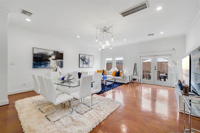 Foto del edificio - 5522 Larkin St