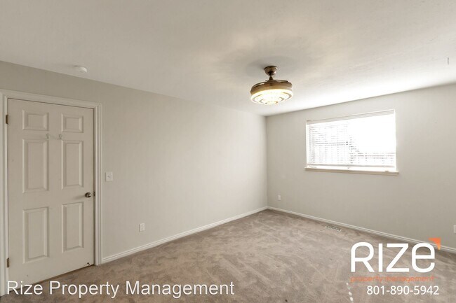 Building Photo - 2 br, 1 bath House - 1833 S West Temple #11