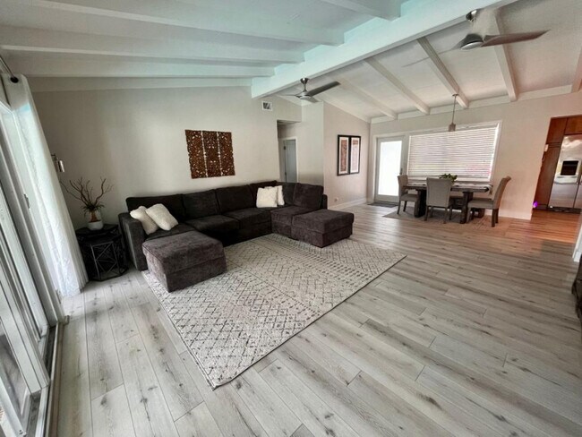 Building Photo - 2412 Key Largo Ln