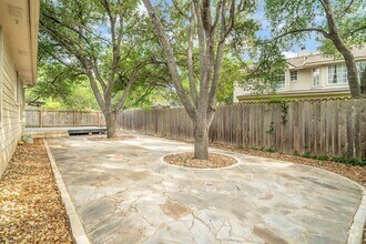 Building Photo - 6664 Ruxton Ln