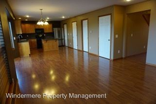 Building Photo - 2566 Pacific Highlands Ave