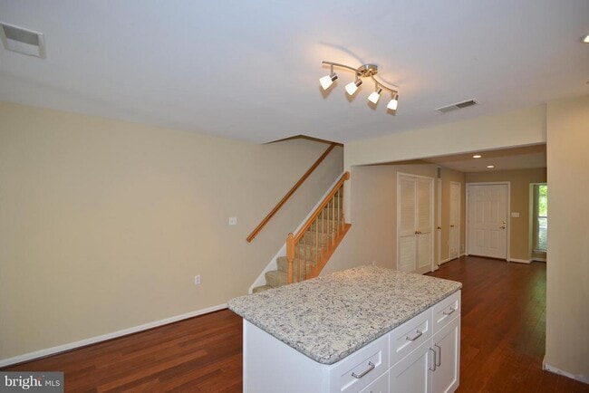 Foto del edificio - 13107 Englishwood Ln