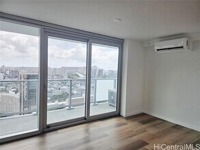 Building Photo - 1515 Liona St Building Photo - 1515 Liona St