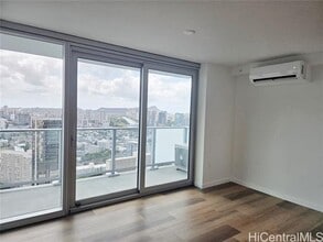 Building Photo - 1515 Liona St Building Photo - 1515 Liona St